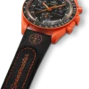 MoonSwatch svart/orange gummi