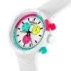 Upplev neonets renhet med Swatch